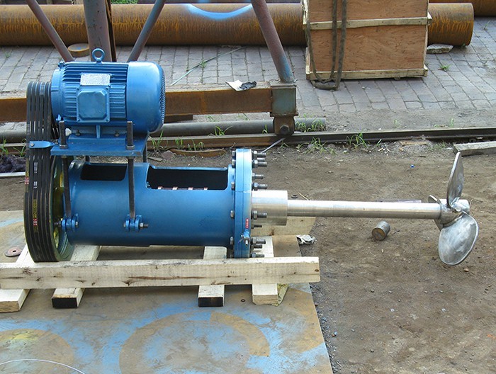 Side-entry agitator